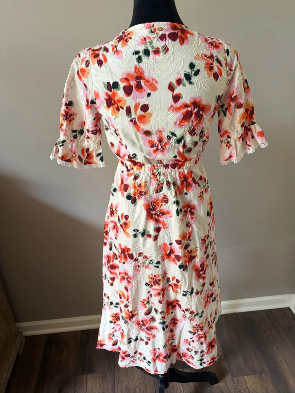 Sam Edelman Floral Lace-Trim Embroidered Midi Dress in Cream and Coral XSmall